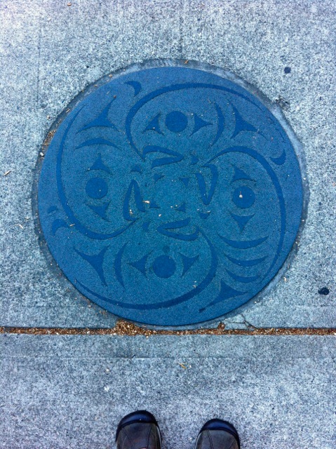 manhole15